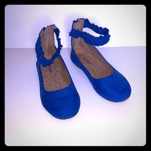 Girls ballet flats